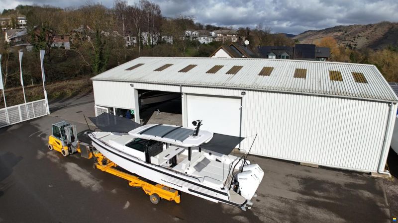 Axopar 37 Sun Top - Iconic Edition