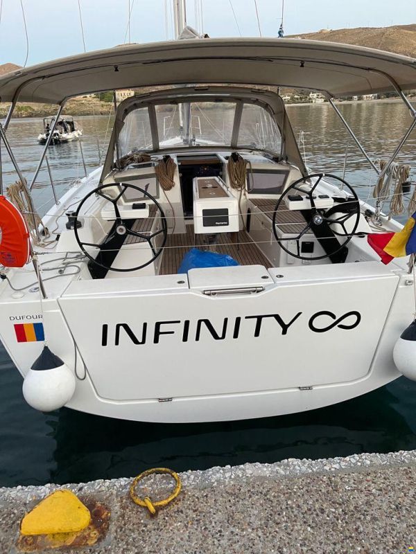 Dufour 390