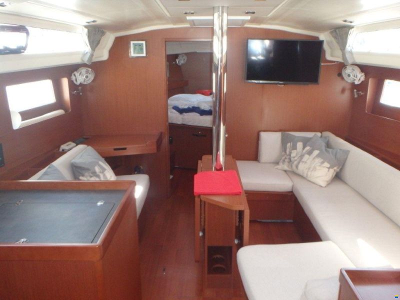 Beneteau Oceanis 41.1