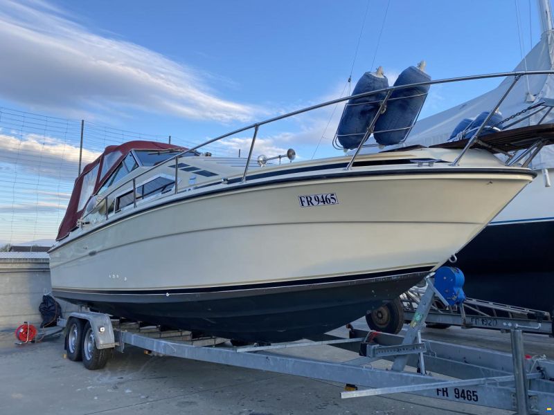 Sea Ray SRV 260 Sundancer