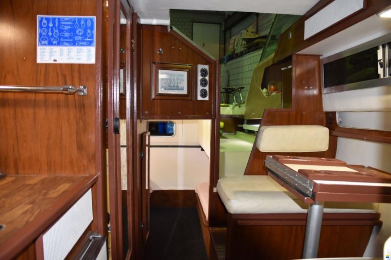Sea Ray SRV 260 Sundancer
