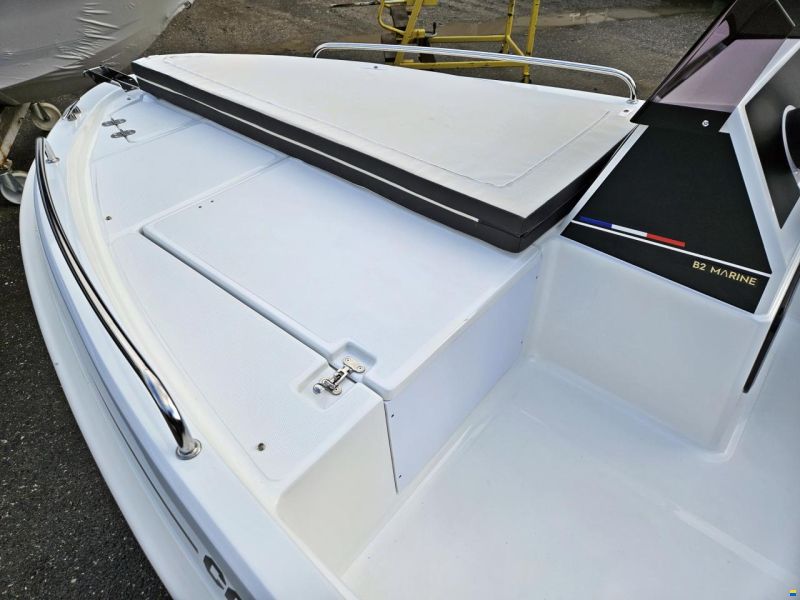 B2 Marine Cap Ferret 135 Open