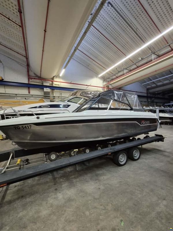 Yamarin Cross 62 BR