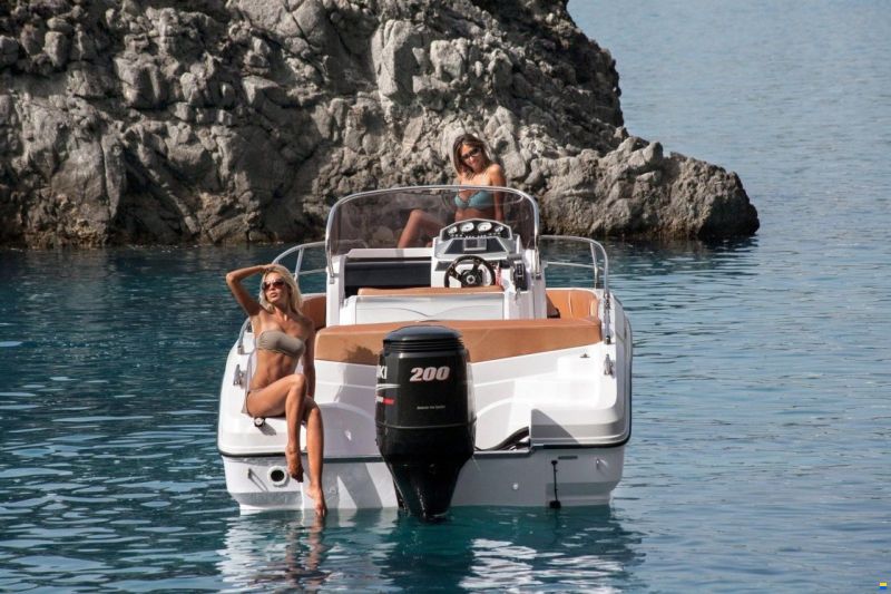 Ranieri Voyager 23 S