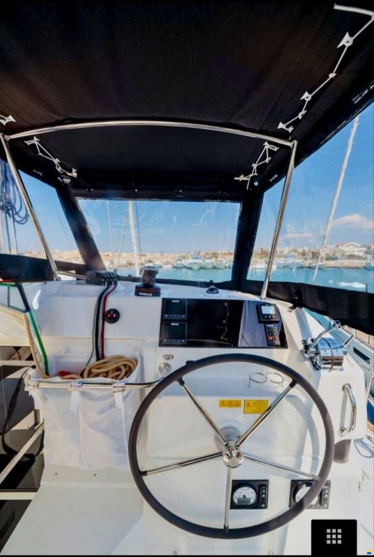Lagoon 40