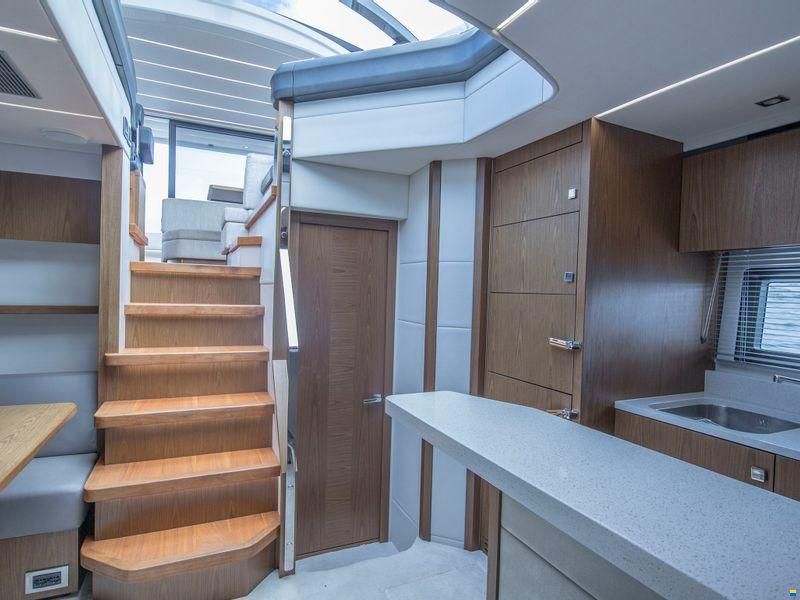 Sunseeker Predator 50