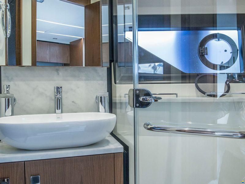 Sunseeker Predator 50