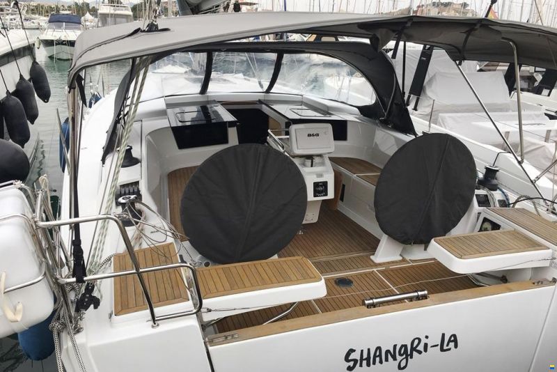 Hanse 418