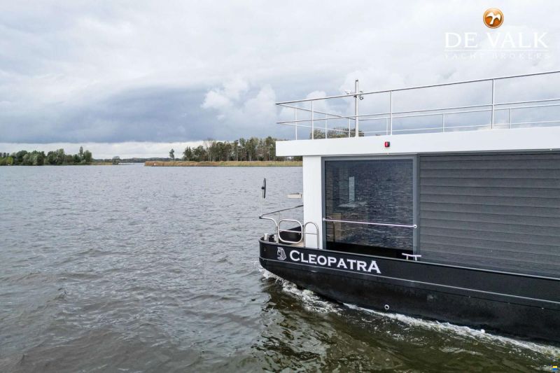 Houseboat Waterloft Luxemotor