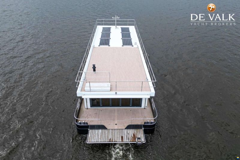 Houseboat Waterloft Luxemotor