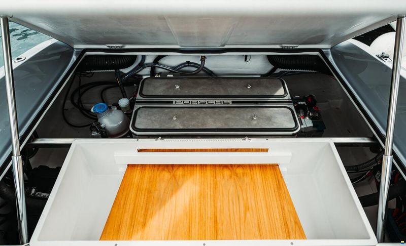 Frauscher x Porsche 850 Fantom AIR