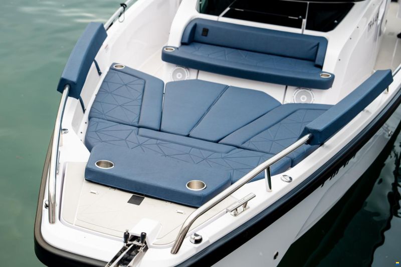 Axopar 29 XC Cross Cabin