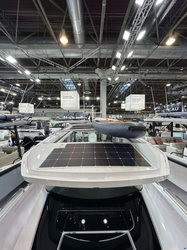 Axopar 29 XC Cross Cabin