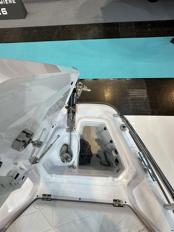 Axopar 29 XC Cross Cabin