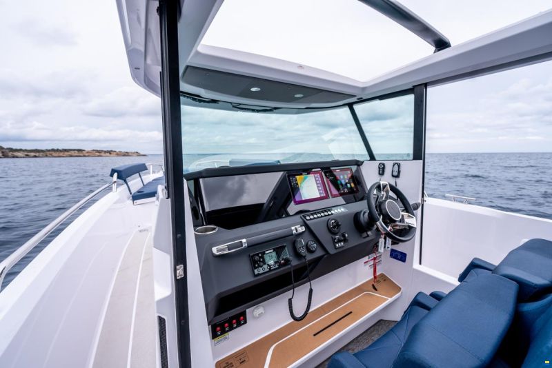 Axopar 29 XC Cross Cabin