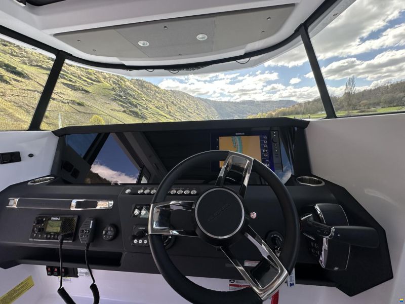 Axopar 29 Cross Cabin