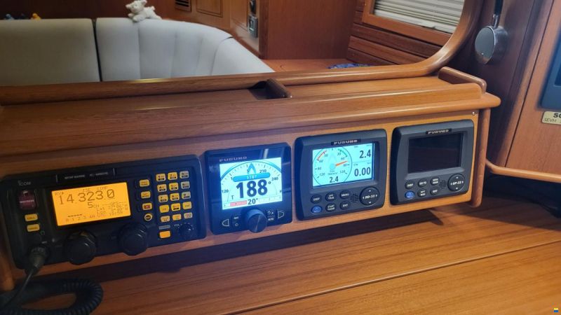 Hallberg-Rassy 55