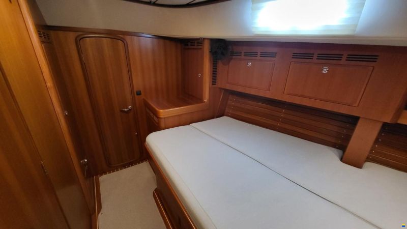 Hallberg-Rassy 55