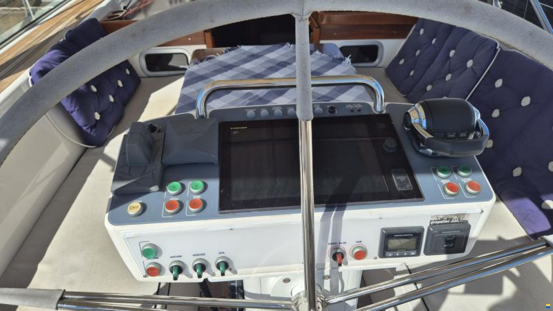 Hallberg-Rassy 55
