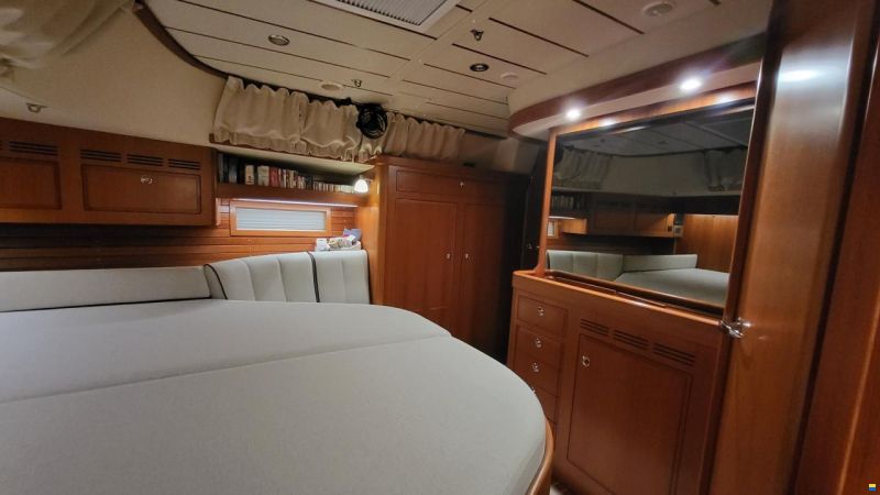 Hallberg-Rassy 55