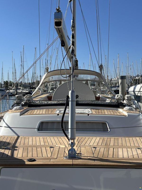 Hallberg-Rassy 55