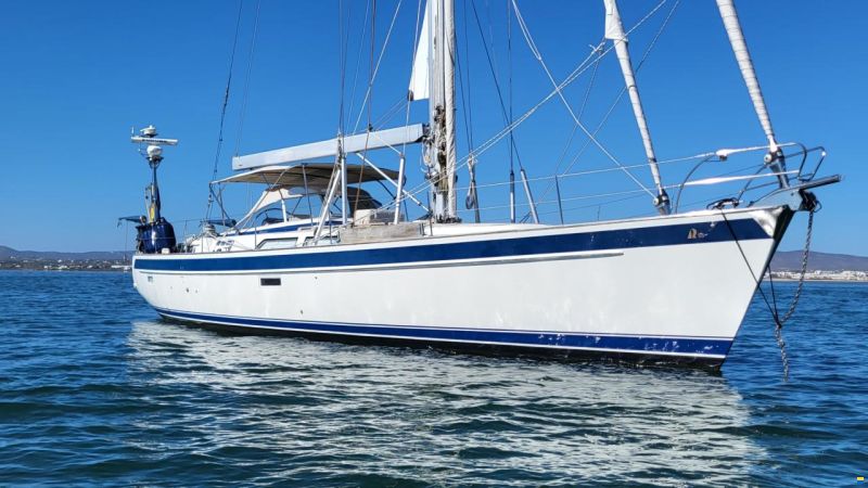Hallberg-Rassy 55