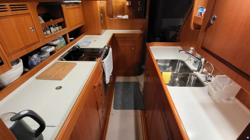 Hallberg-Rassy 55