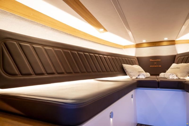 Frauscher x Porsche 850 Fantom