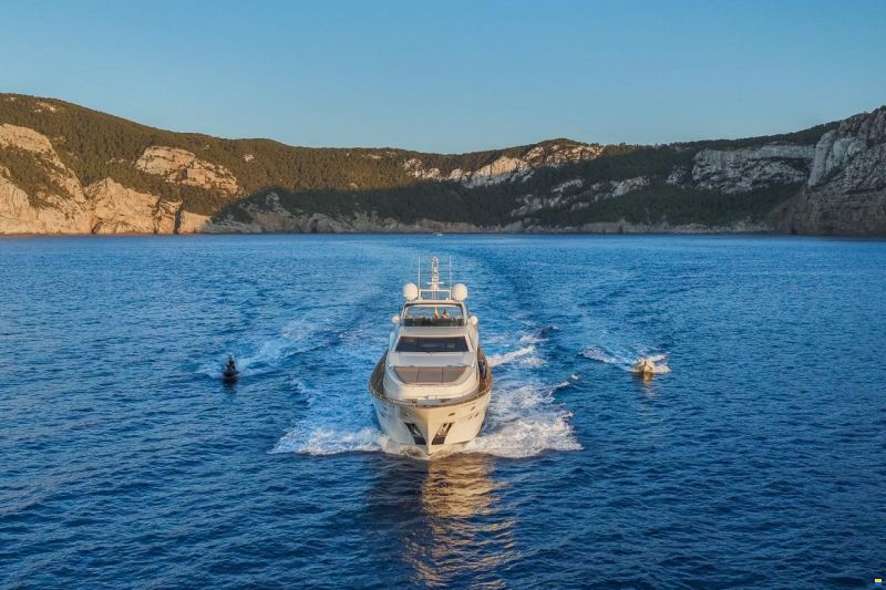 Astondoa 102 GLX