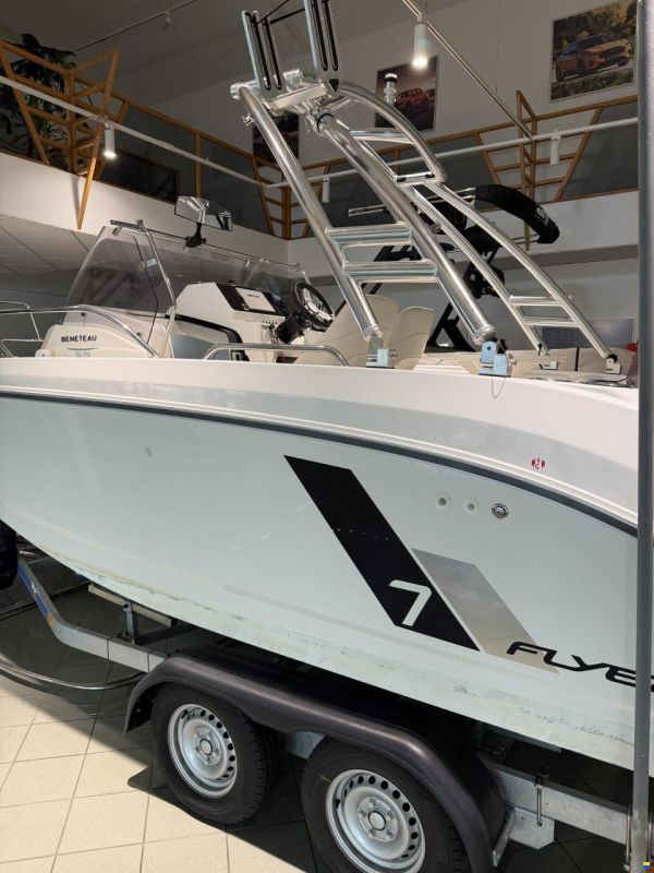 Beneteau Flyer 7 Sundeck