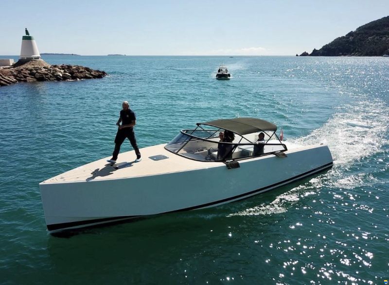 VanDutch 40