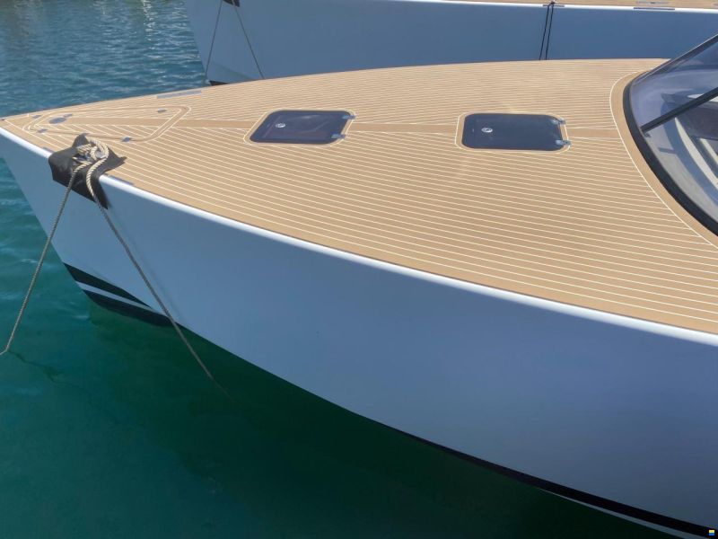 VanDutch 40