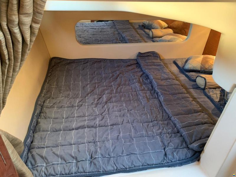 Regal 2860 Window Express