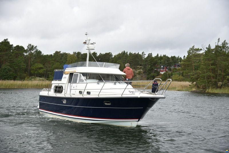 Nimbus 380 Commander