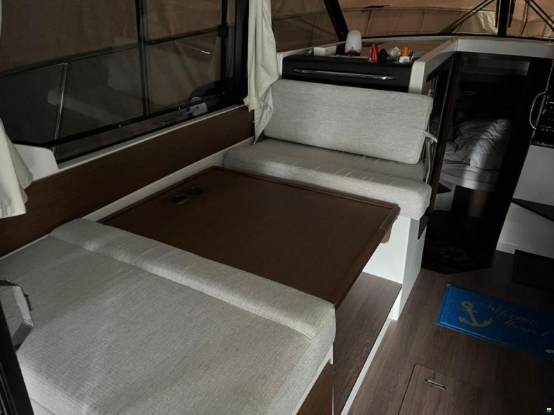 Jeanneau MERRY FISHER 1095