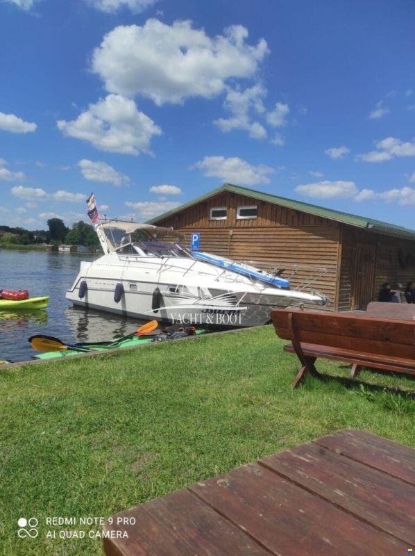 Maxum 2800 SCR