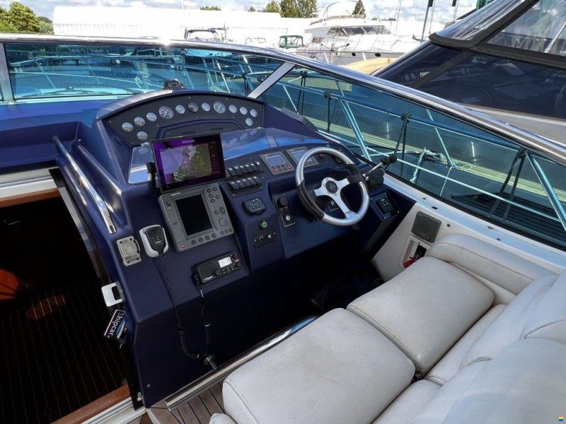 Sealine S38