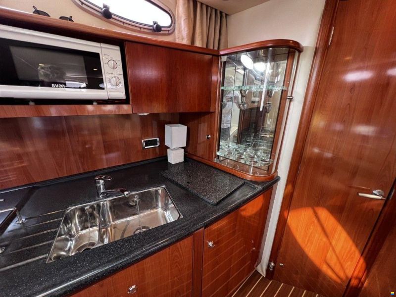Sealine S38