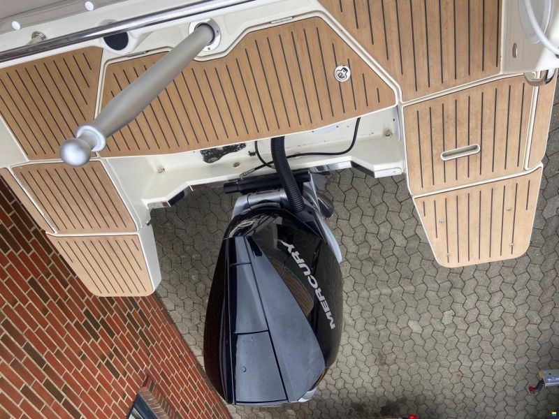 Quicksilver Activ 805 Cruiser m/Mercury F300 hk V8 V
