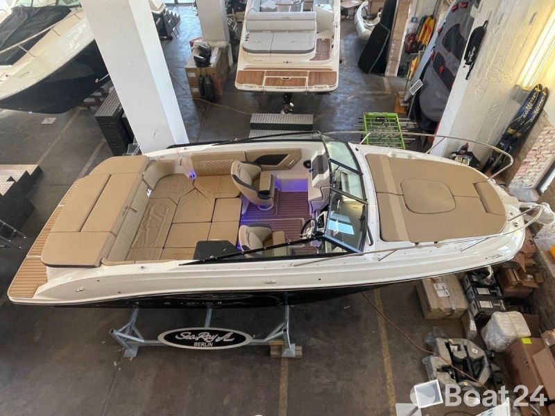 Sea Ray 230 Sunsport
