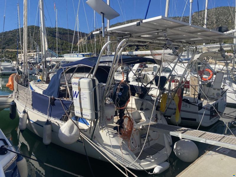 Bavaria 350 Lagoon