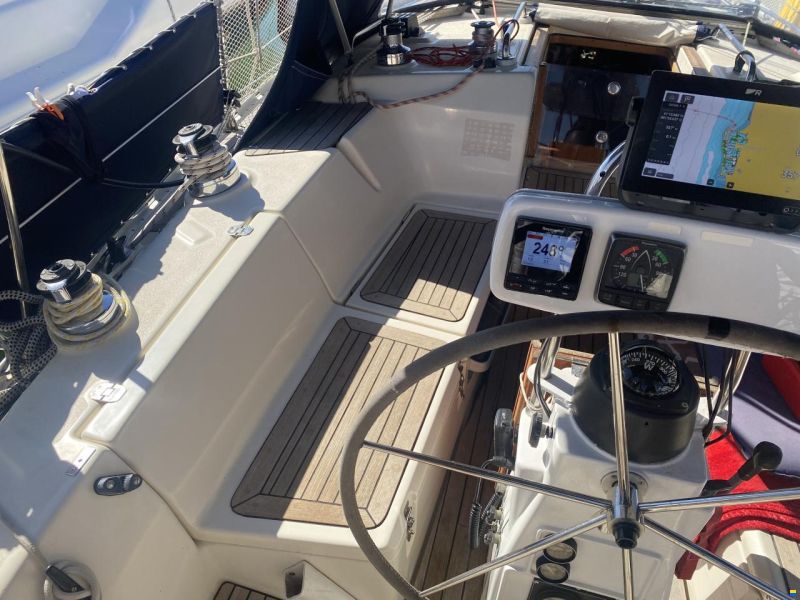 Bavaria 350 Lagoon
