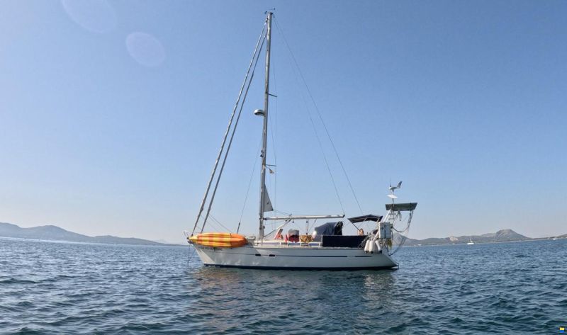 Bavaria 350 Lagoon