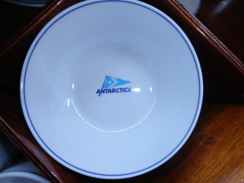 Swiss Craft Sedan Express Cruiser 9.6m