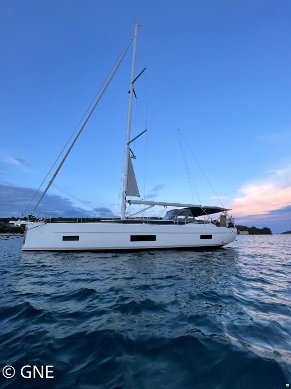 Bavaria C45 Style
