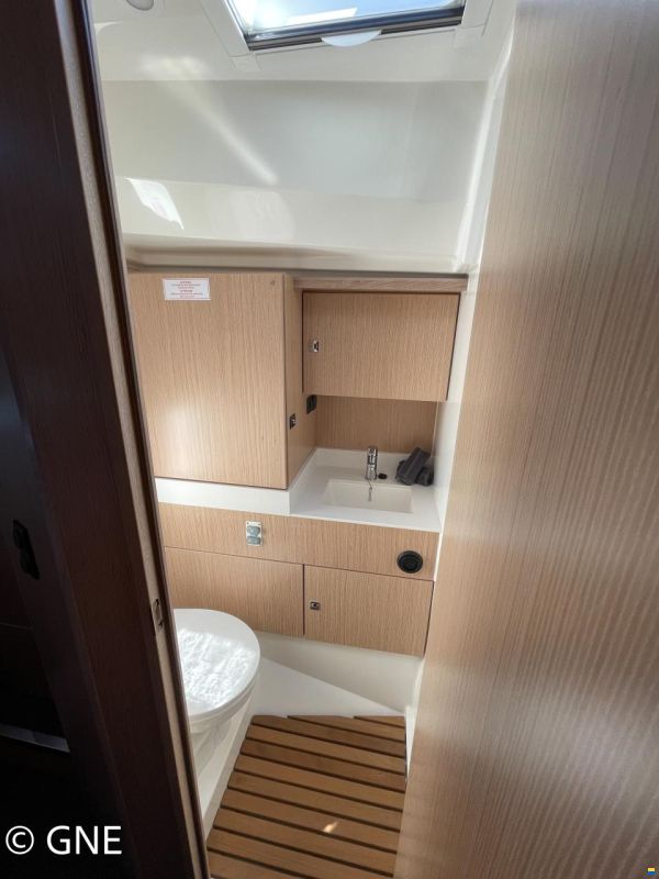 Bavaria C45 Style