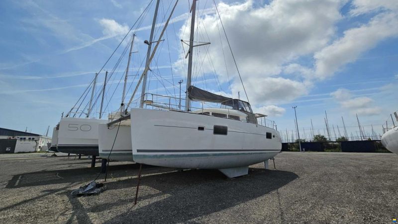 Lagoon 400