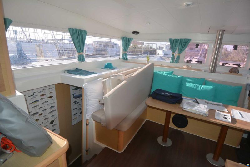 Lagoon 400