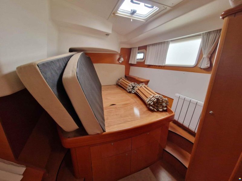 Lagoon 440