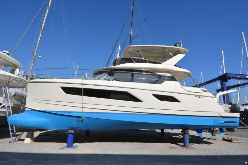 AQUILA 44